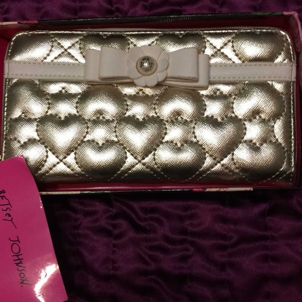 NWT Betsey Johnson wallet